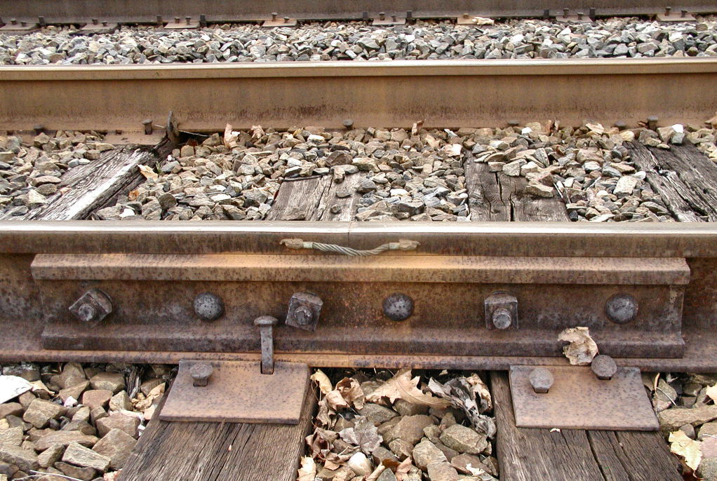 Bolted 155lb Rail
